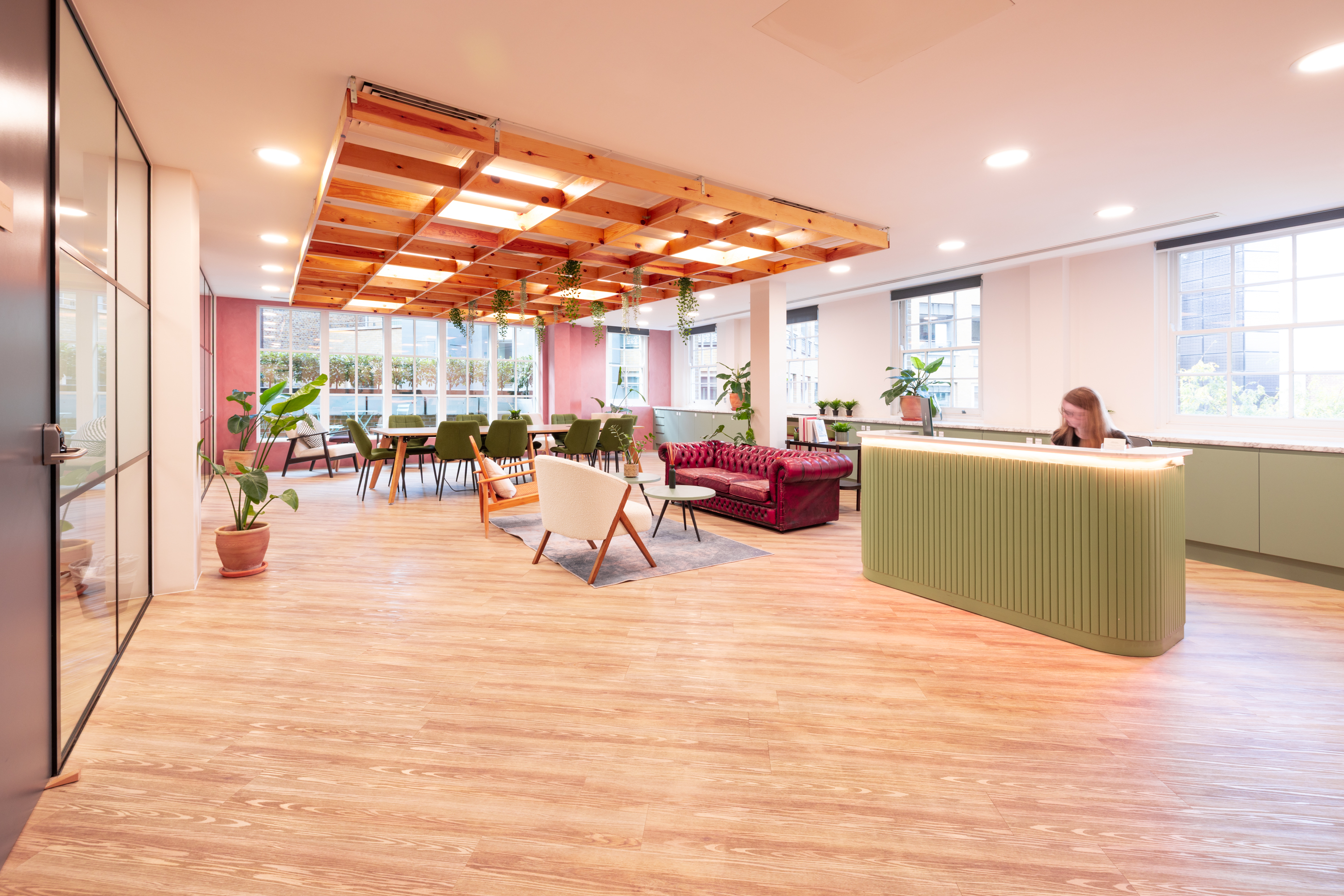 Private Office To Rent, London, WC2E – photo 1