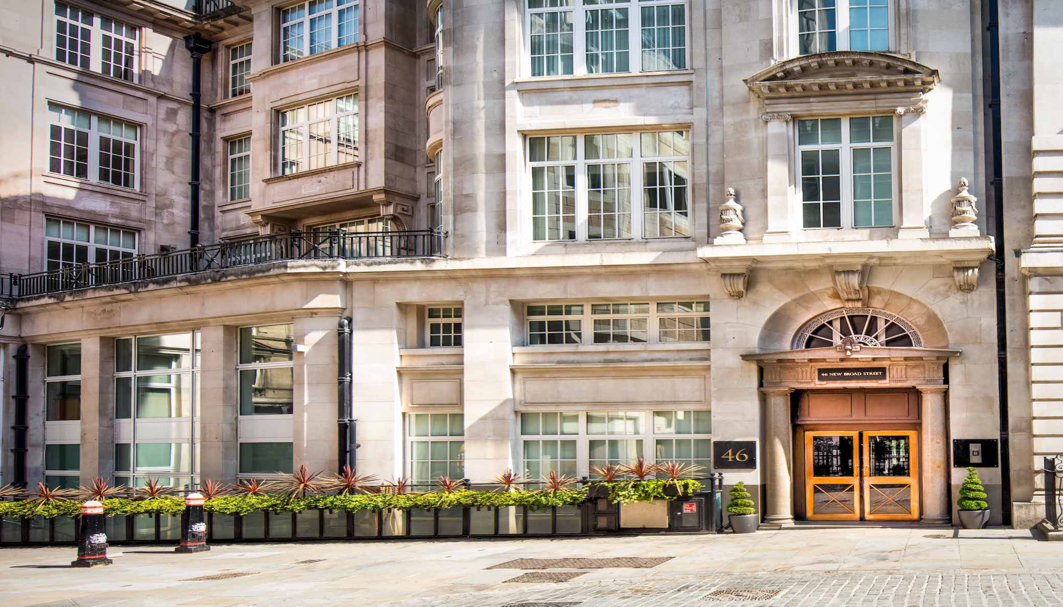Private Office To Rent, London, EC2M – photo 1