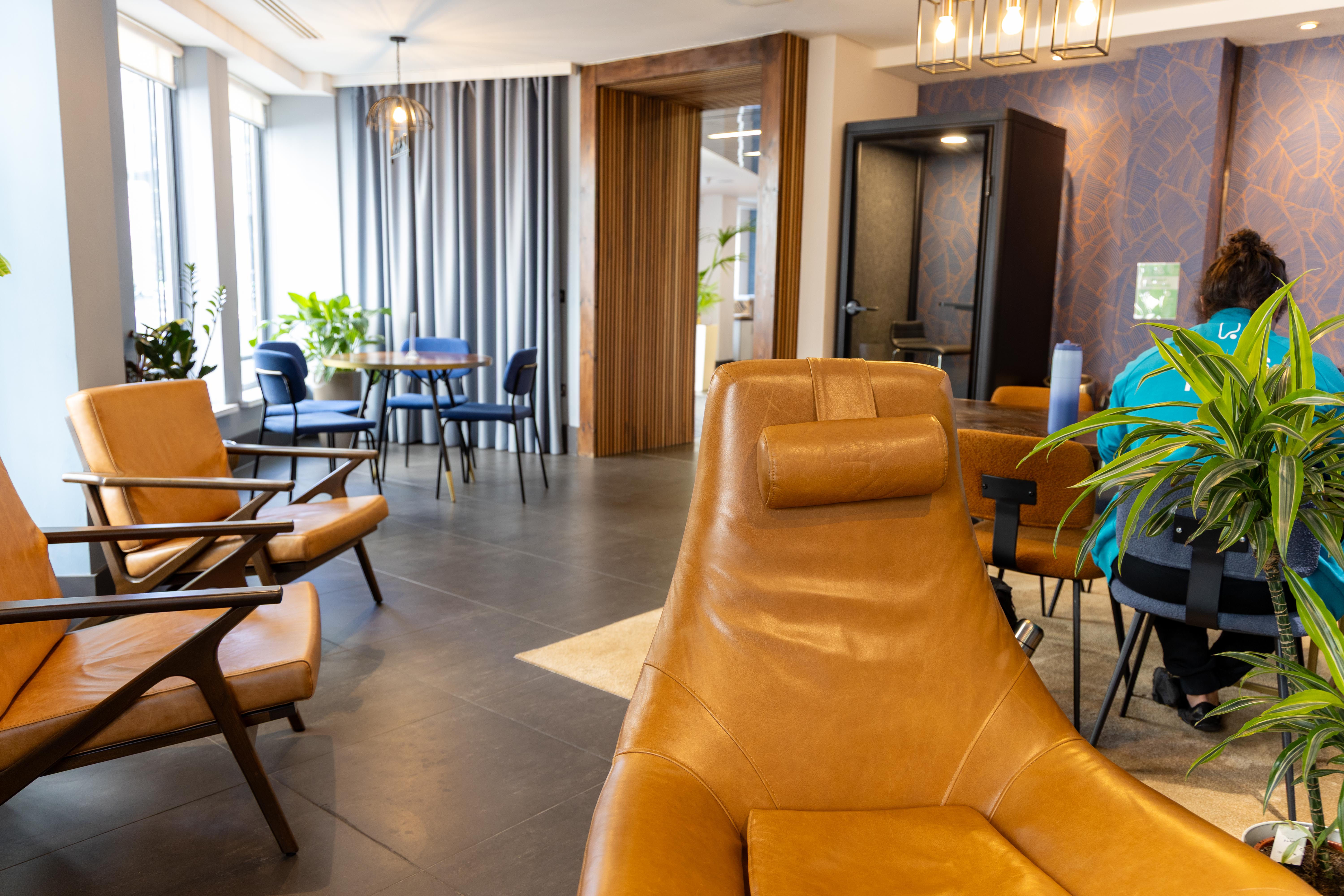 Private Office To Rent, London, EC1A – photo 3