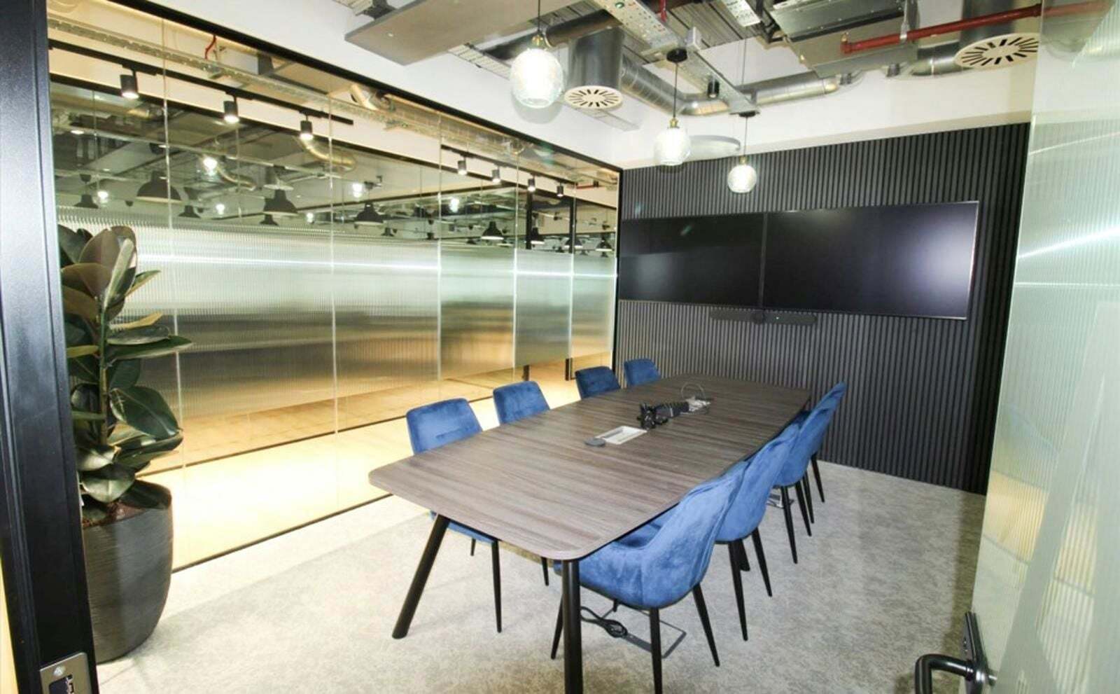 Private Office To Rent, London, W1D – photo 1