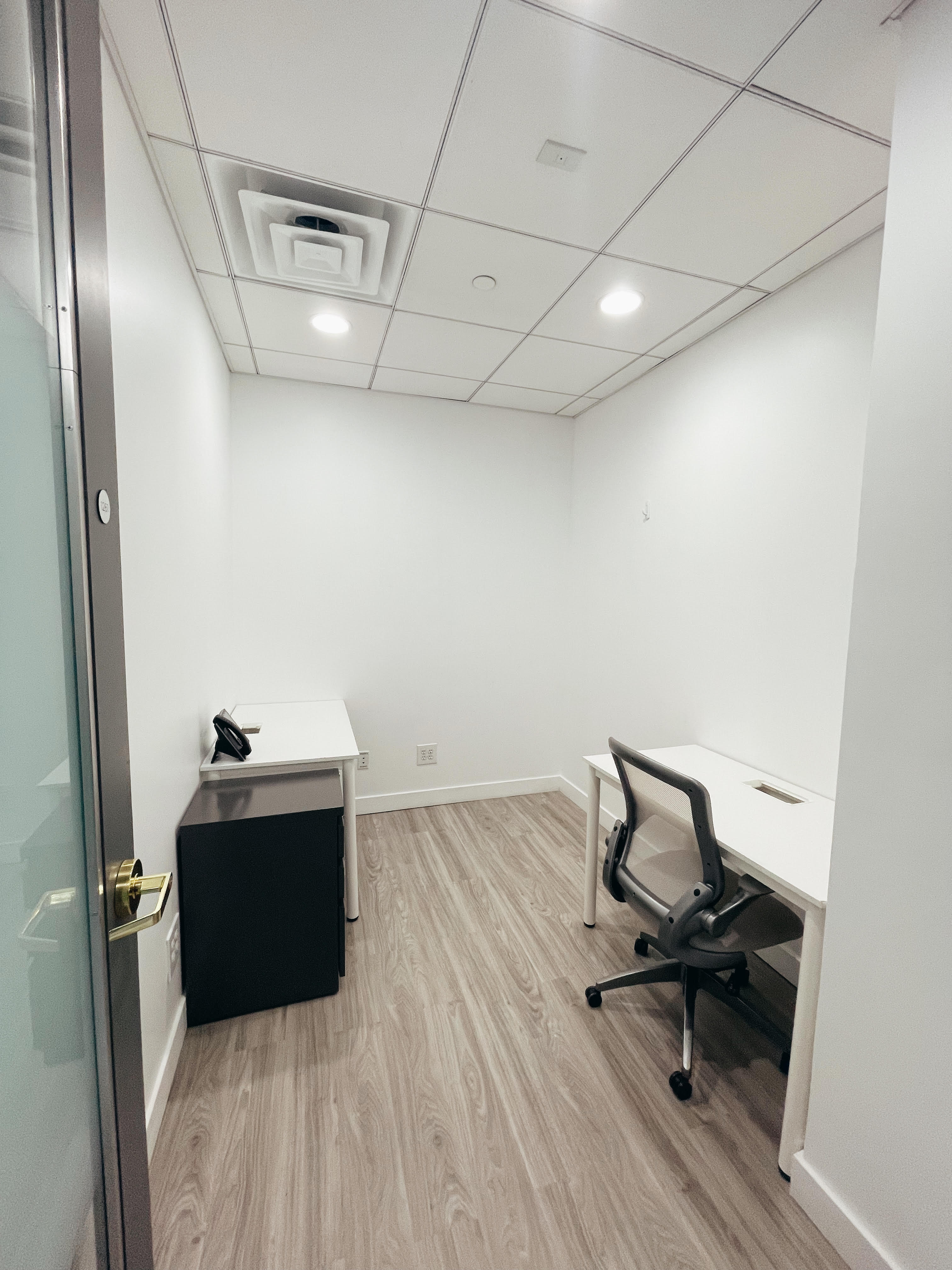 Private Office To Rent, New York, 10018 – photo 4