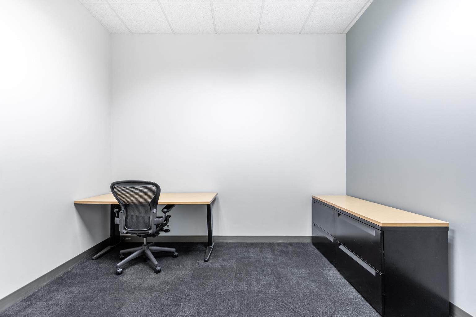 Private Office To Rent, New York, 10174 – photo 5