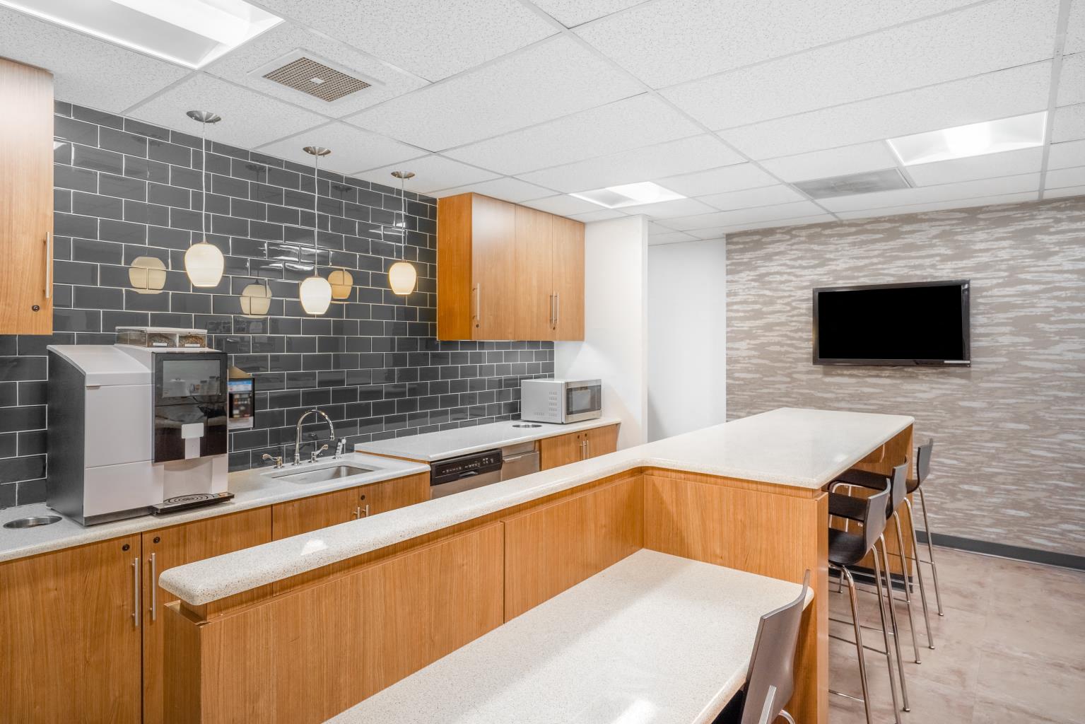 Private Office To Rent, New York, 11747 – photo 3