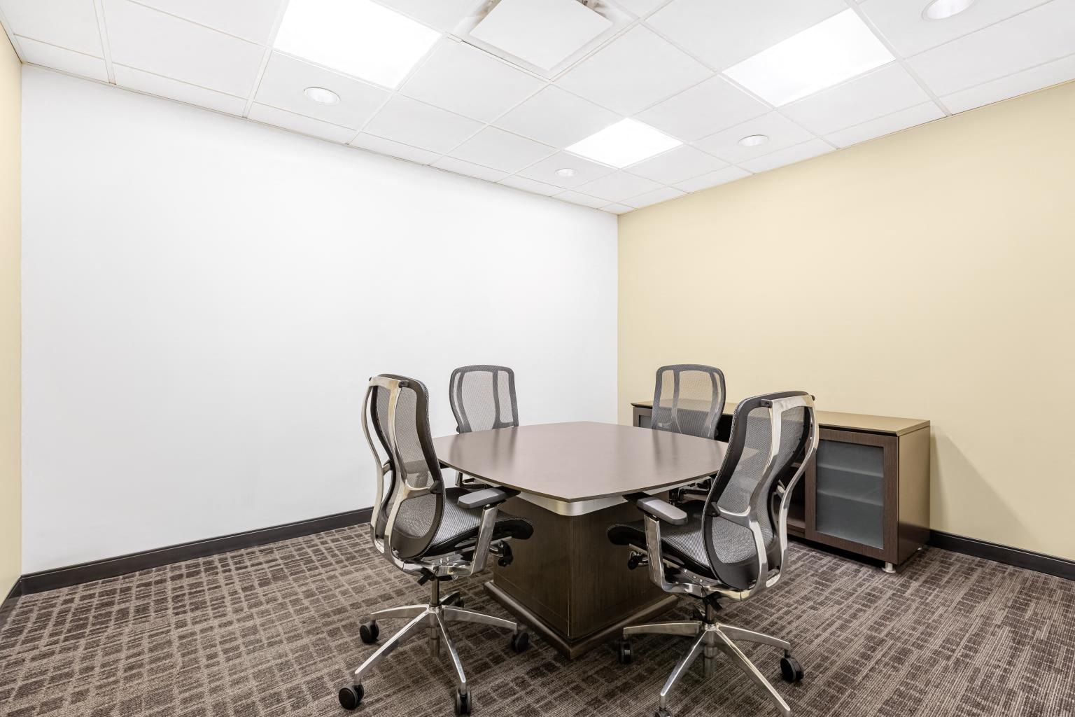 Private Office To Rent, New York, 10018 – photo 3
