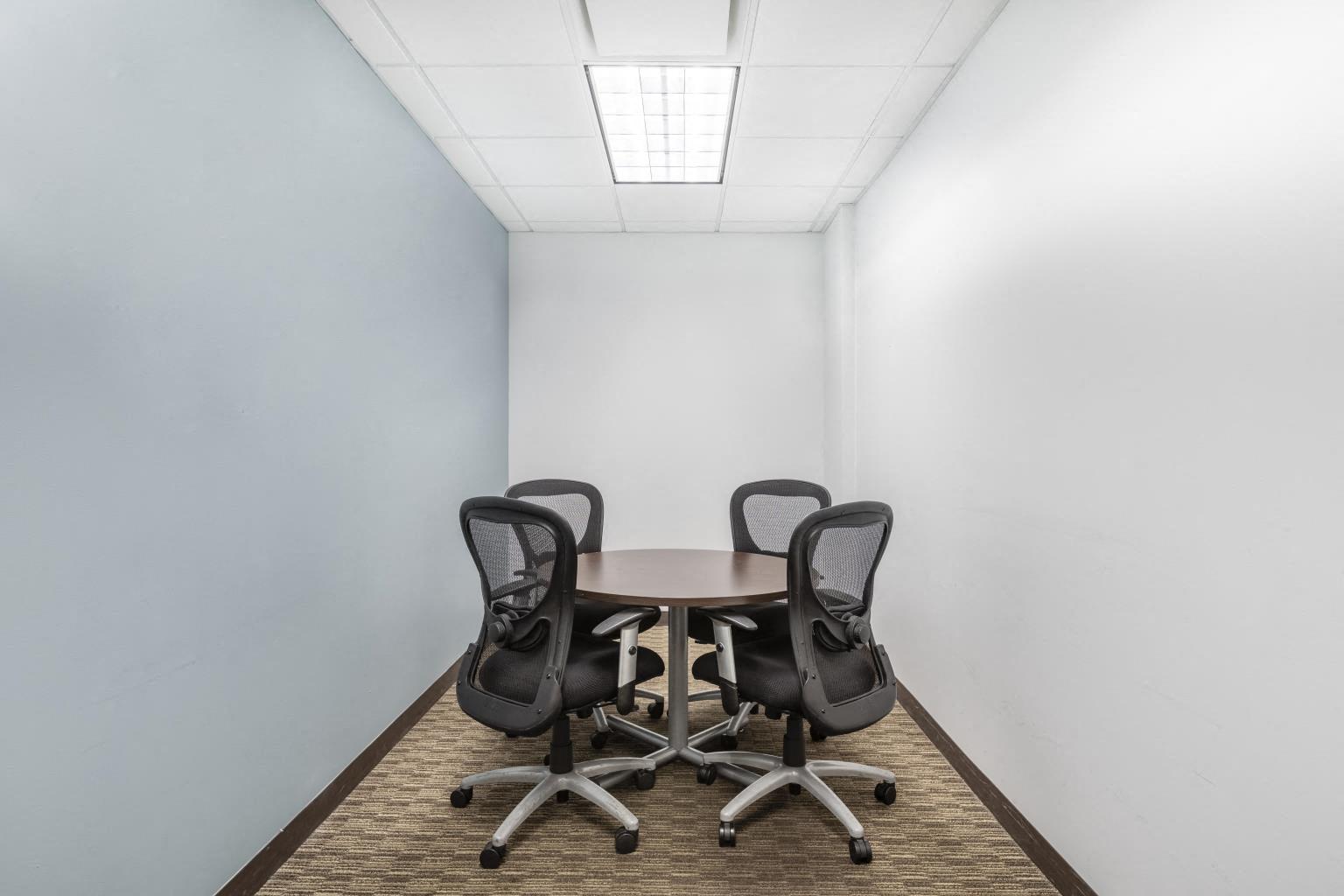 Private Office To Rent, New York, 11375 – photo 4