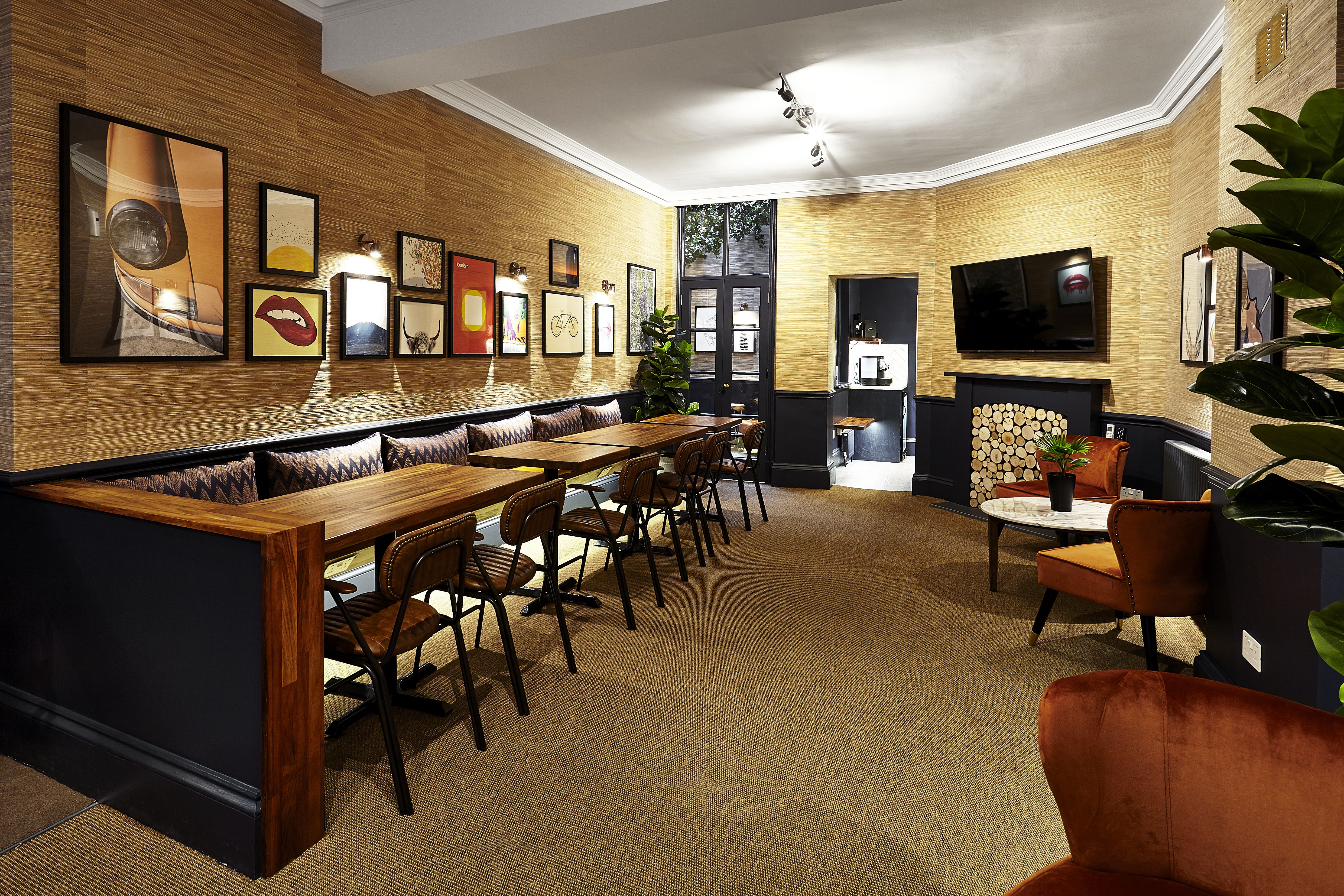 Private Office To Rent, London, W1F – photo 1