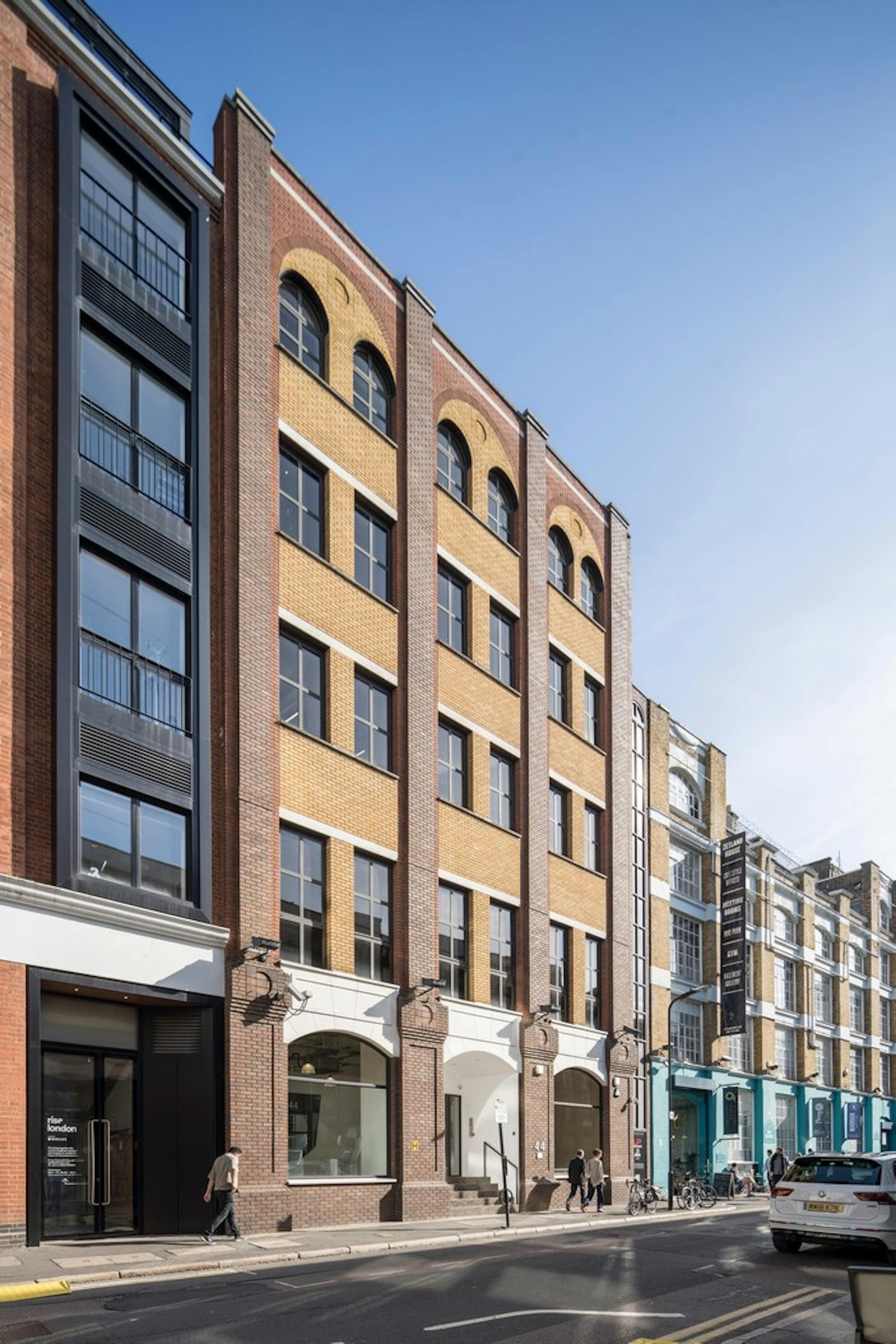 Private Office To Rent, London, EC2 – photo 6