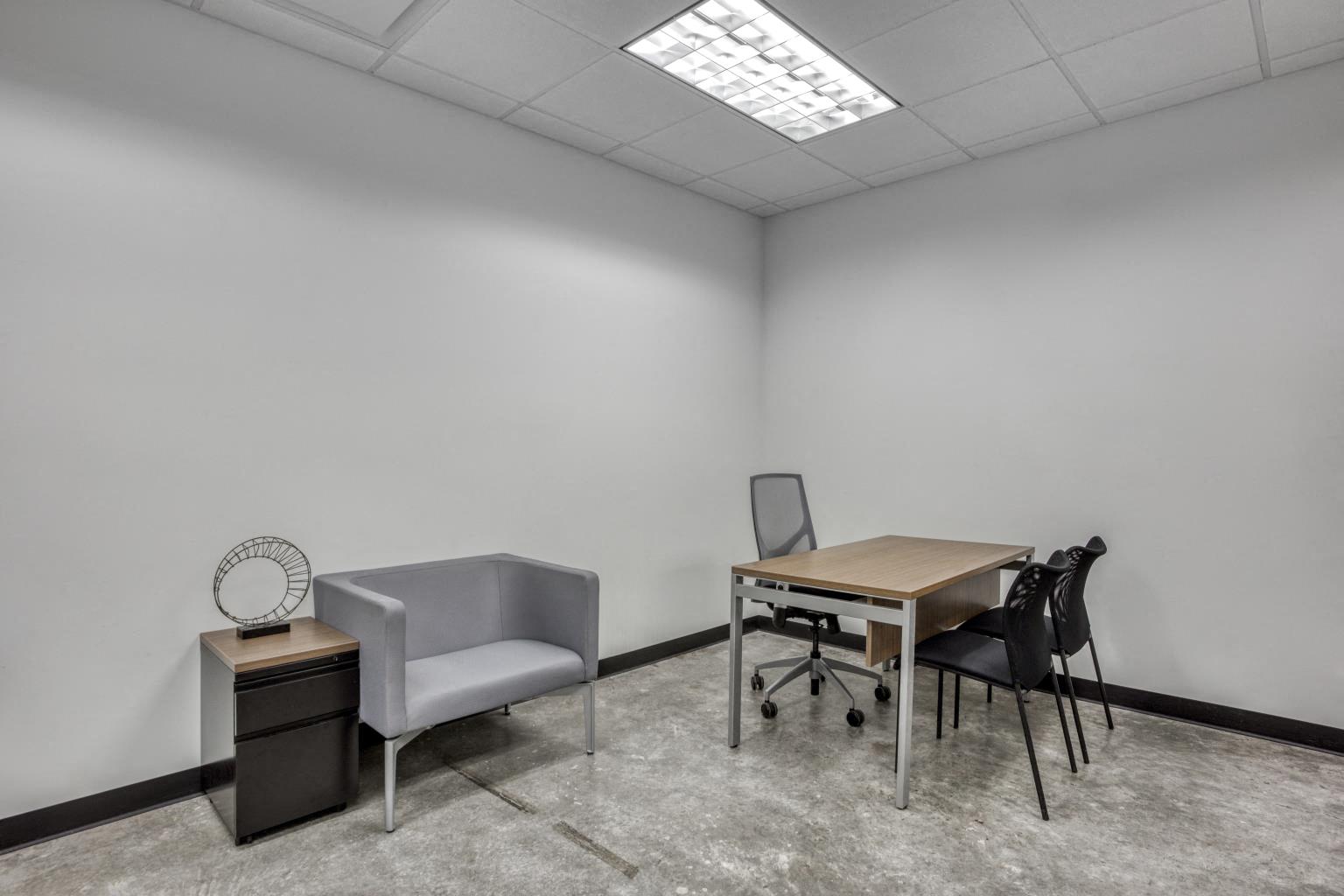Private Office To Rent, Chicago, 60615 – photo 2