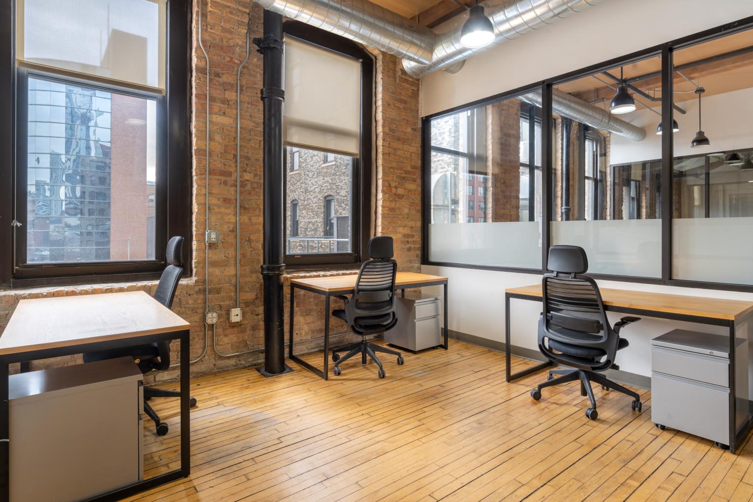 Private Office To Rent, Chicago, 60654 – photo 1