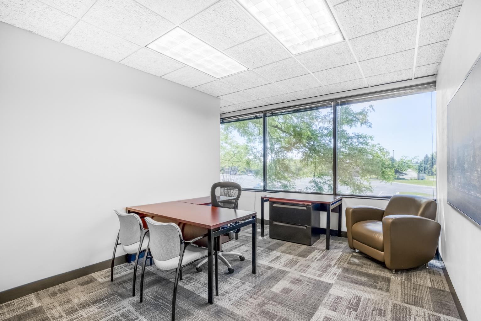 Private Office To Rent, Chicago, 60062 – photo 1