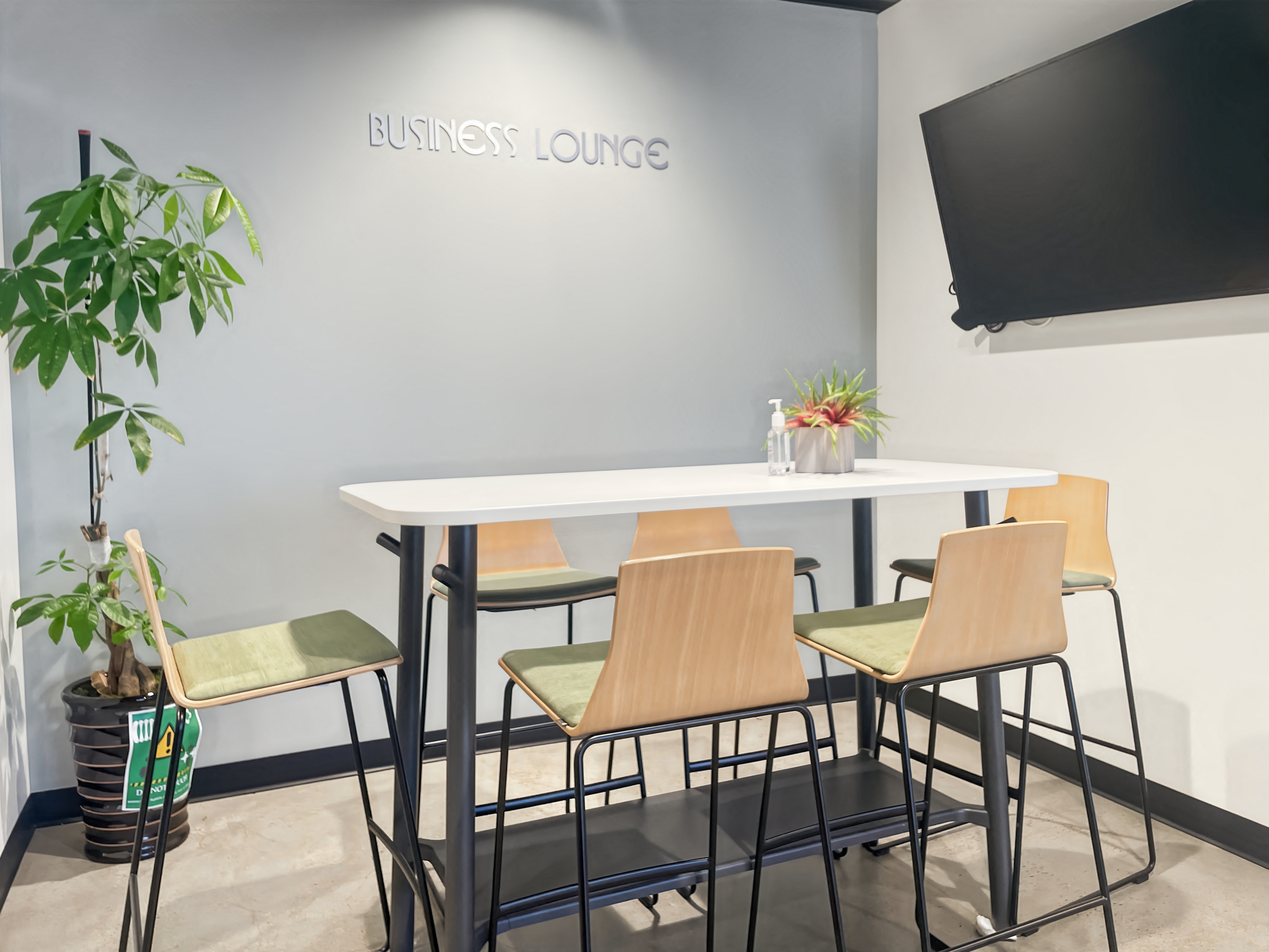 Private Office To Rent, Los Angeles, 90040 – photo 5
