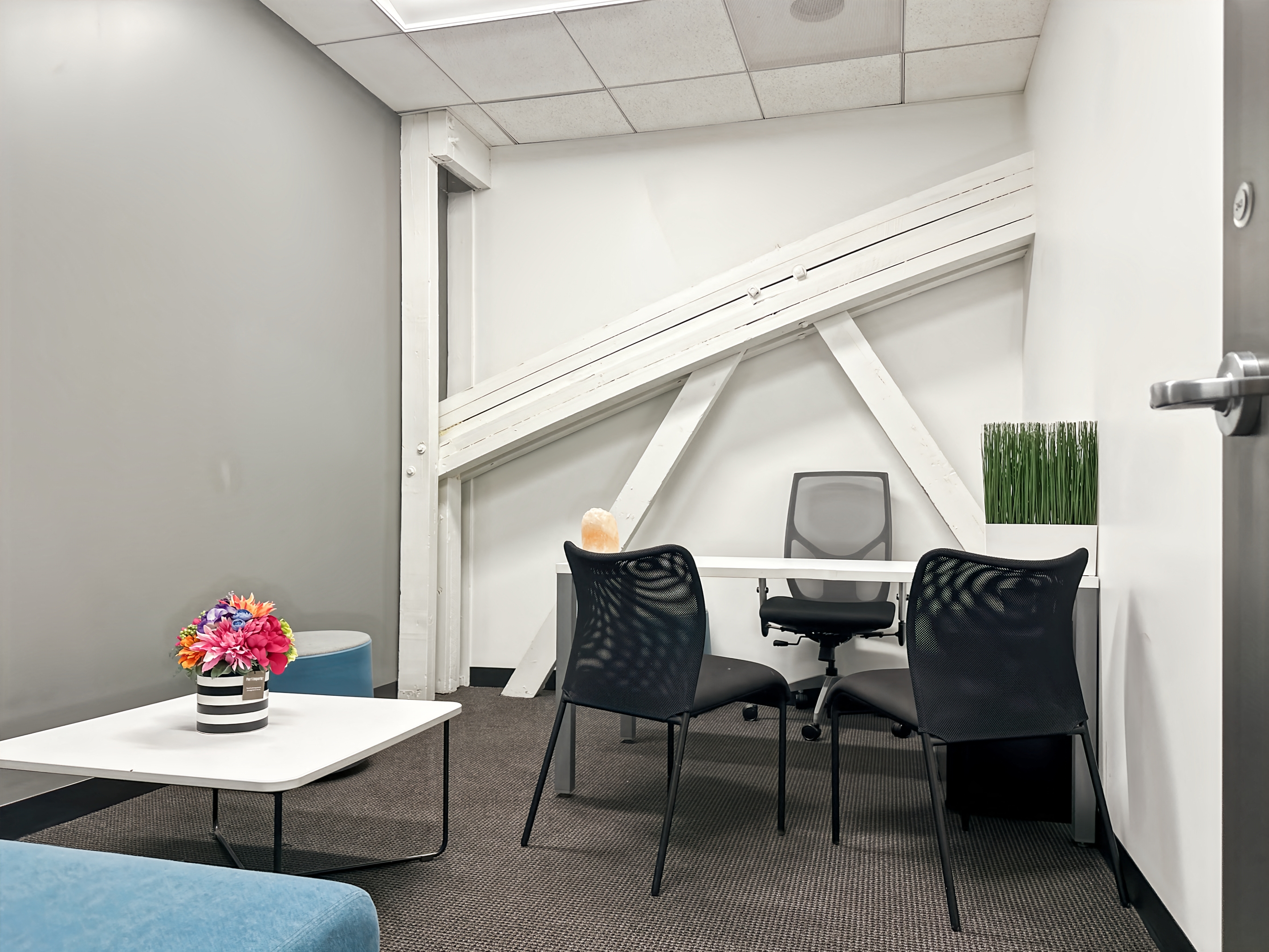 Private Office To Rent, Los Angeles, 91203 – photo 4