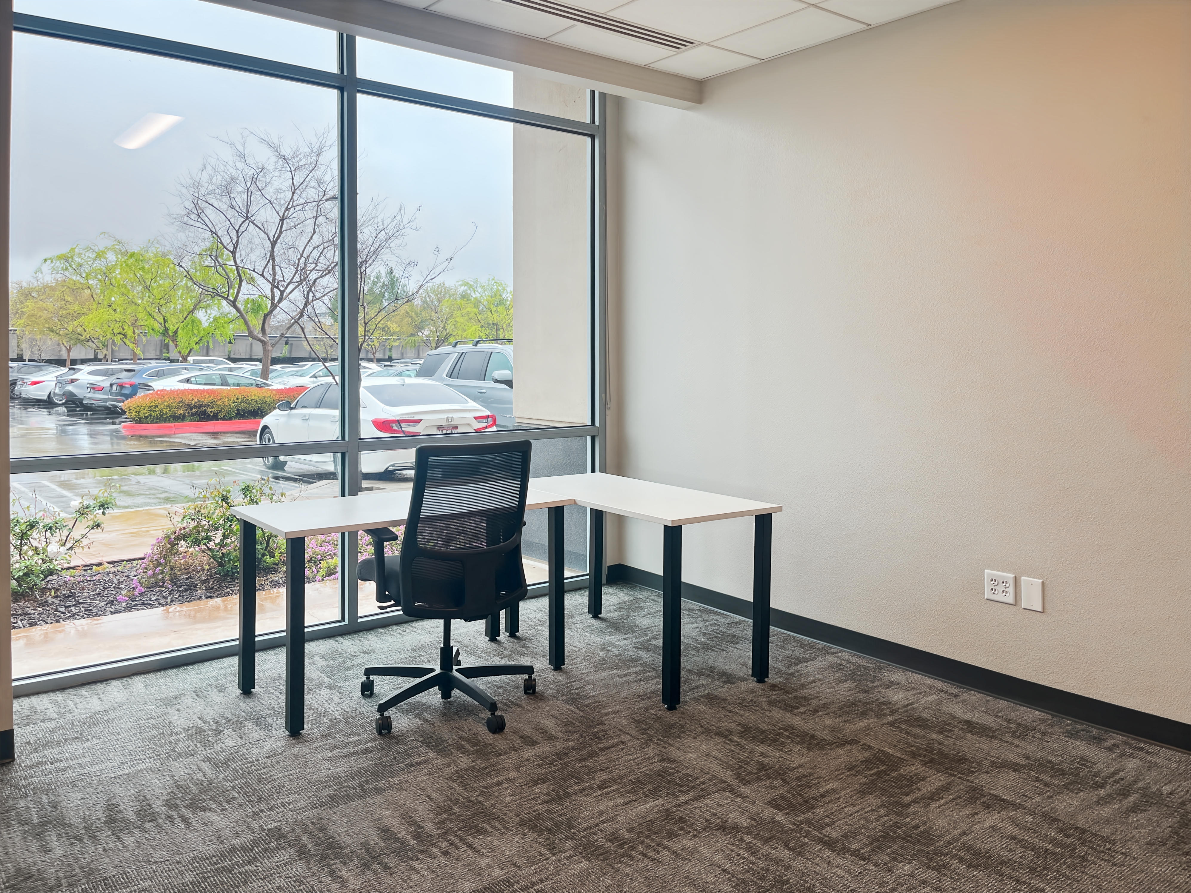 Private Office To Rent, Fresno County, 93720 – photo 3