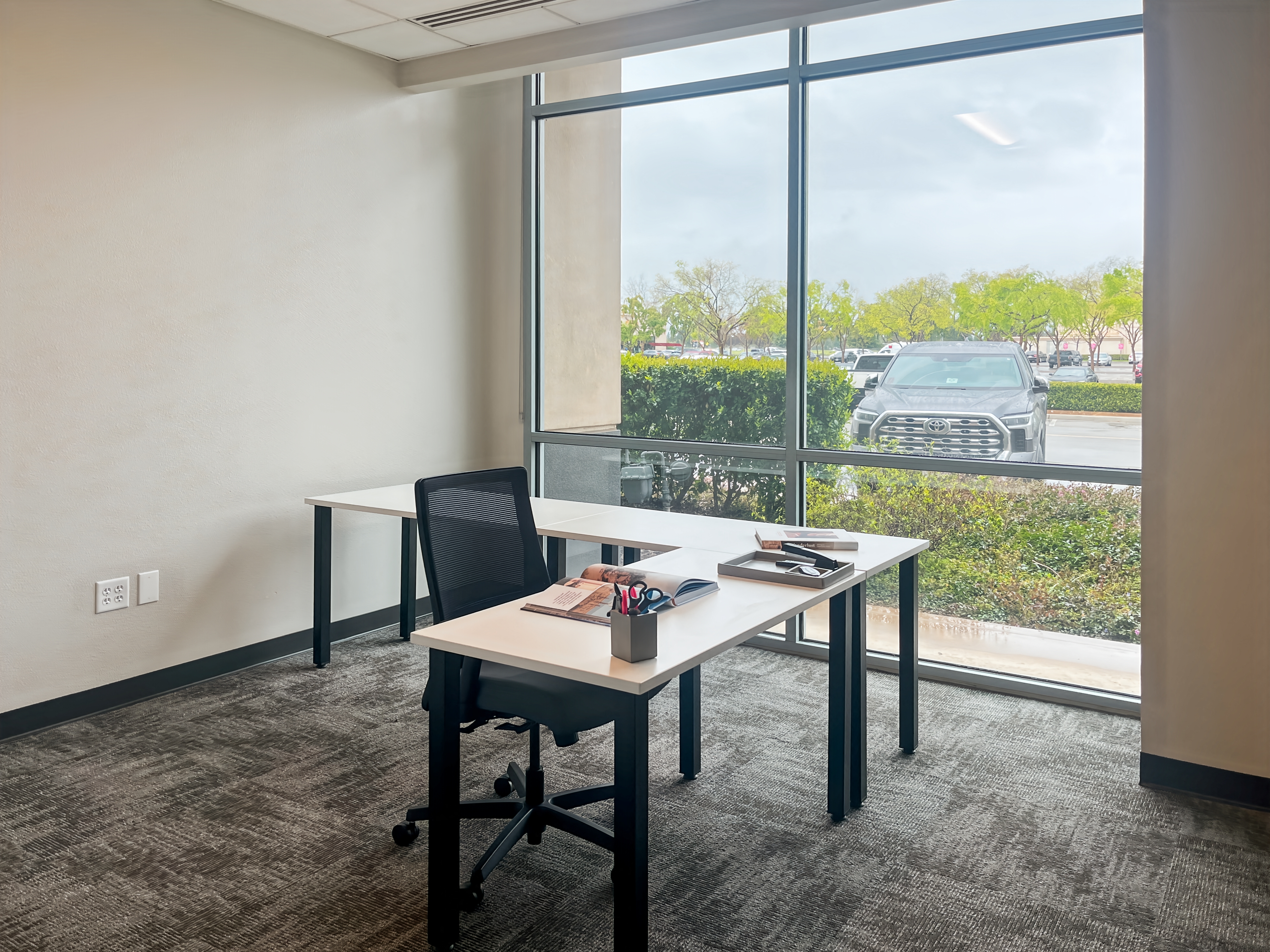 Private Office To Rent, Fresno County, 93720 – photo 1