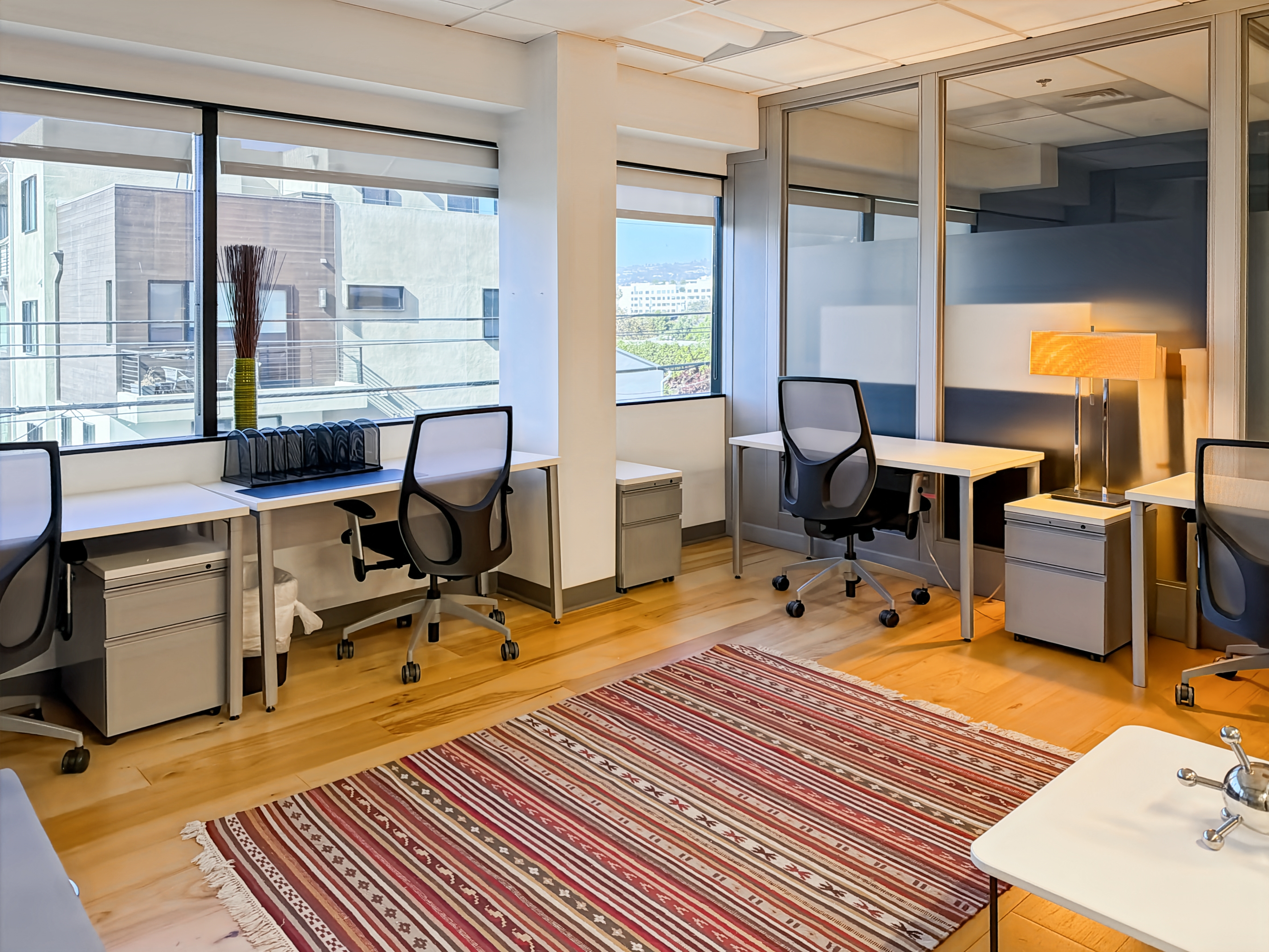 Private Office To Rent, Los Angeles, 90036 – photo 1