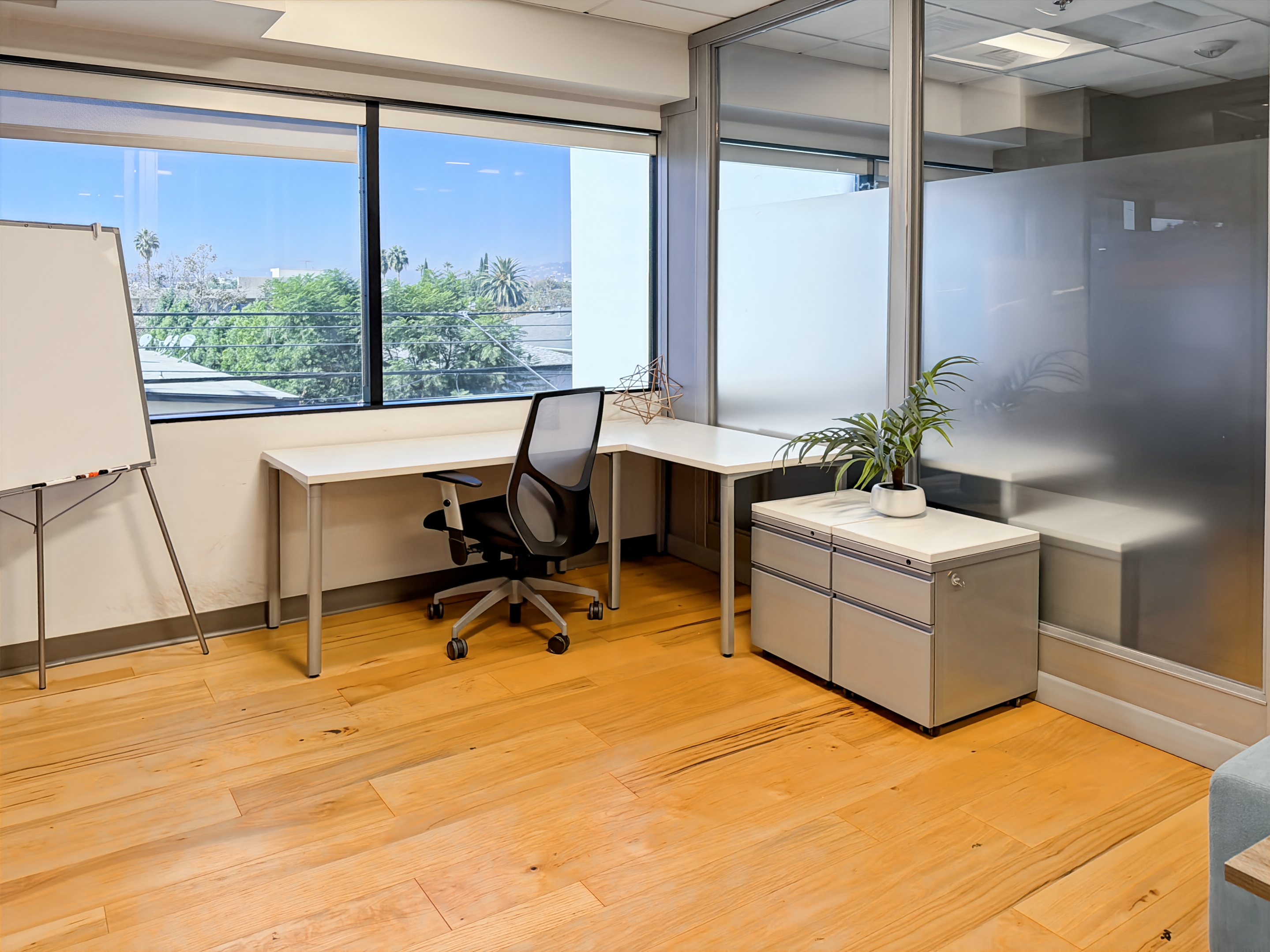 Private Office To Rent, Los Angeles, 90036 – photo 2