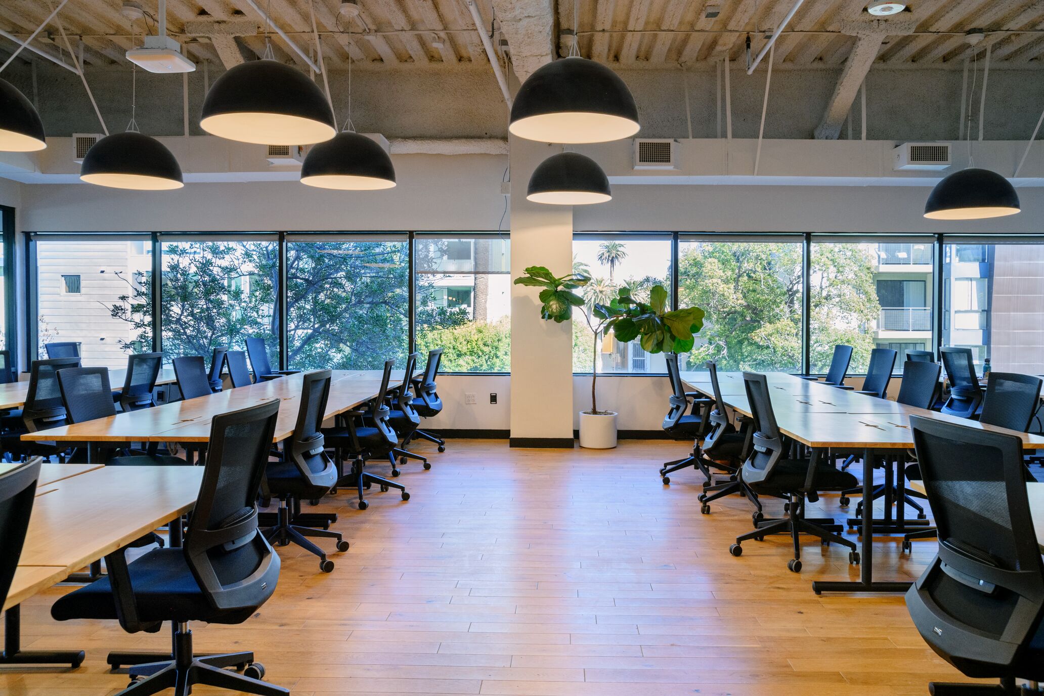 Private Office To Rent, Los Angeles, 90401 – photo 1