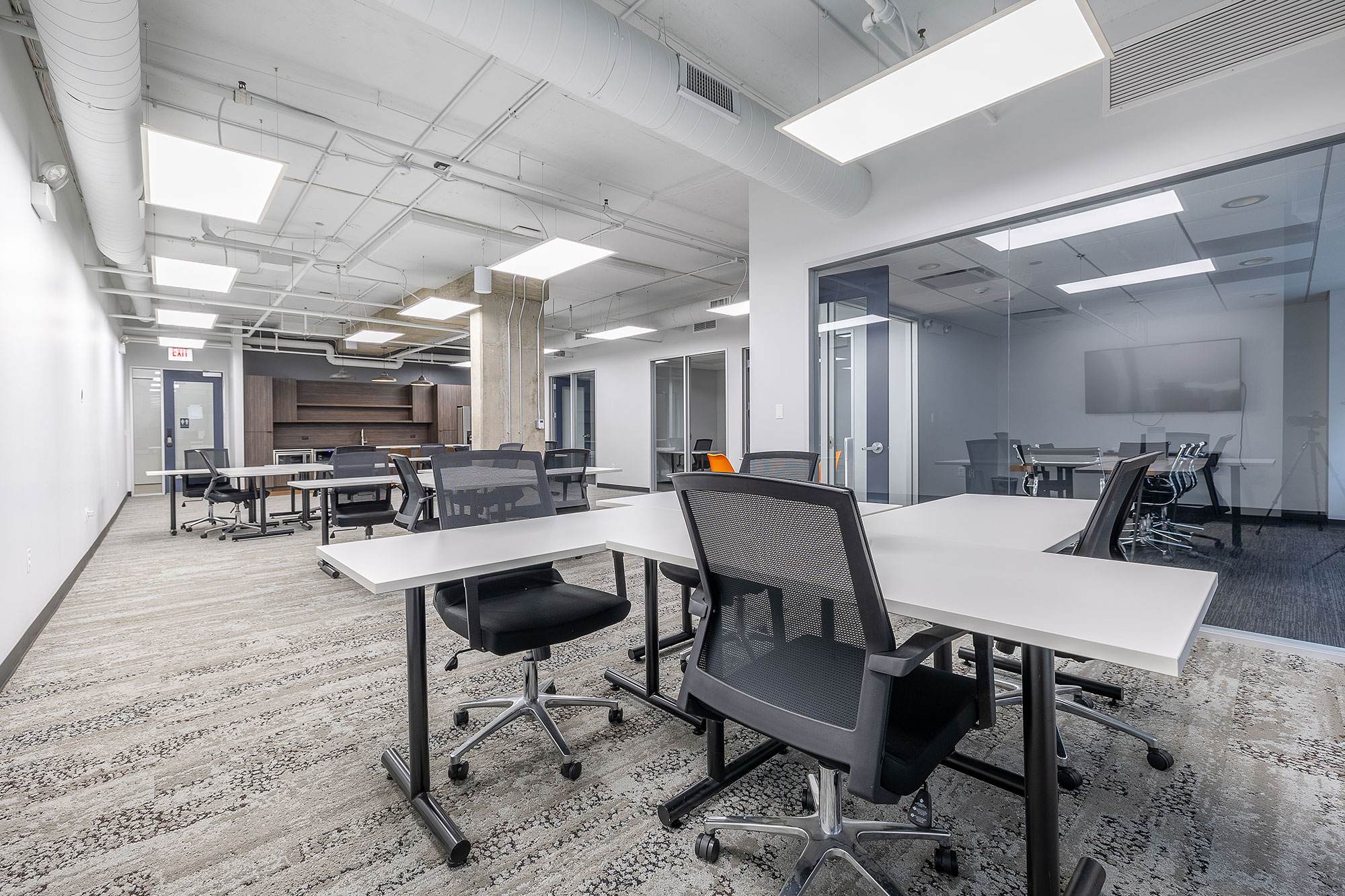 Private Office To Rent, Chicago, 60654 – photo 2