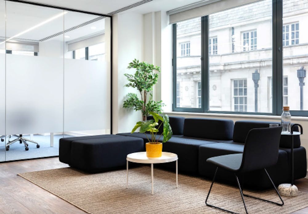 Private Office To Rent, London, EC2V – photo 3