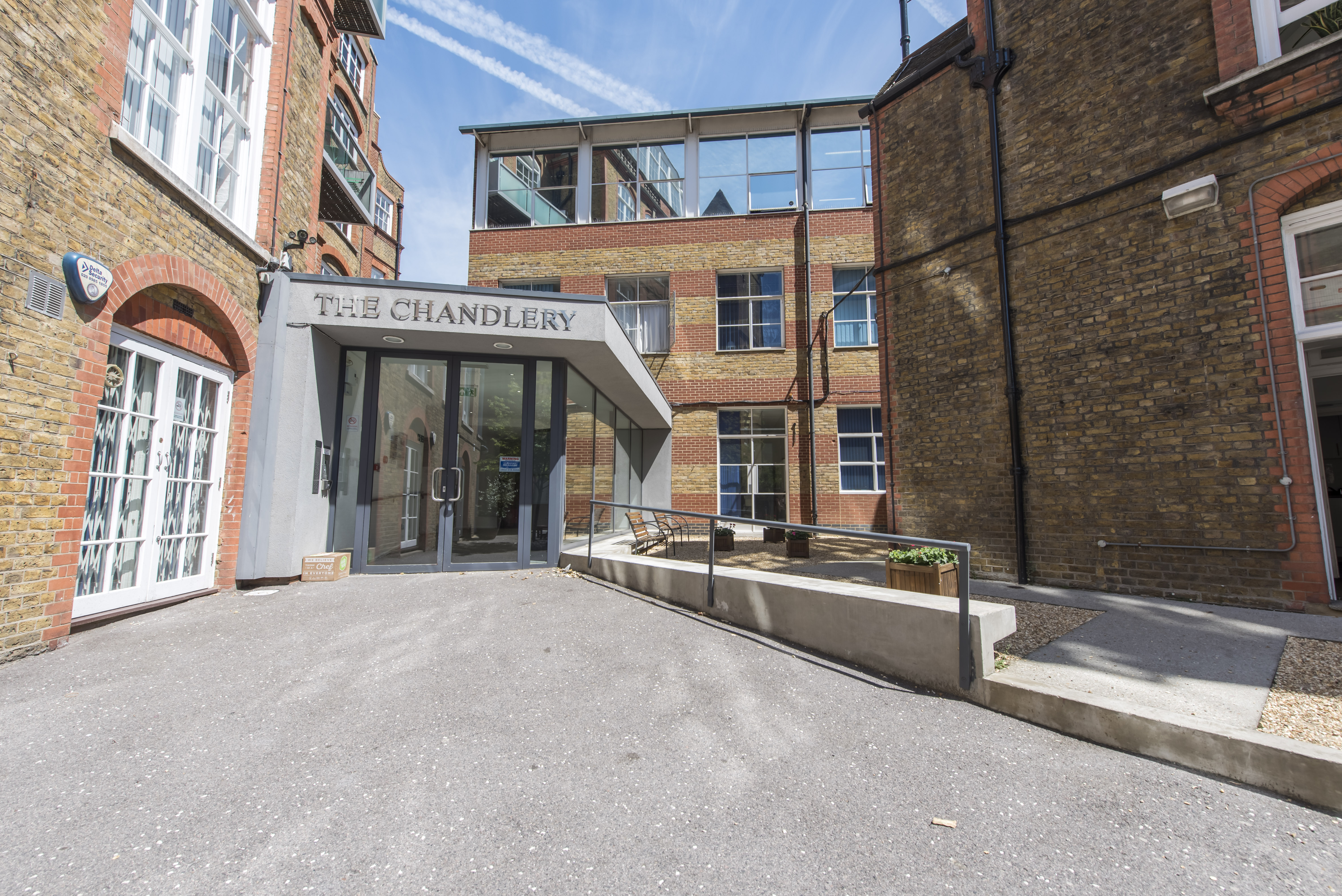 Private Office To Rent, UK – photo 2