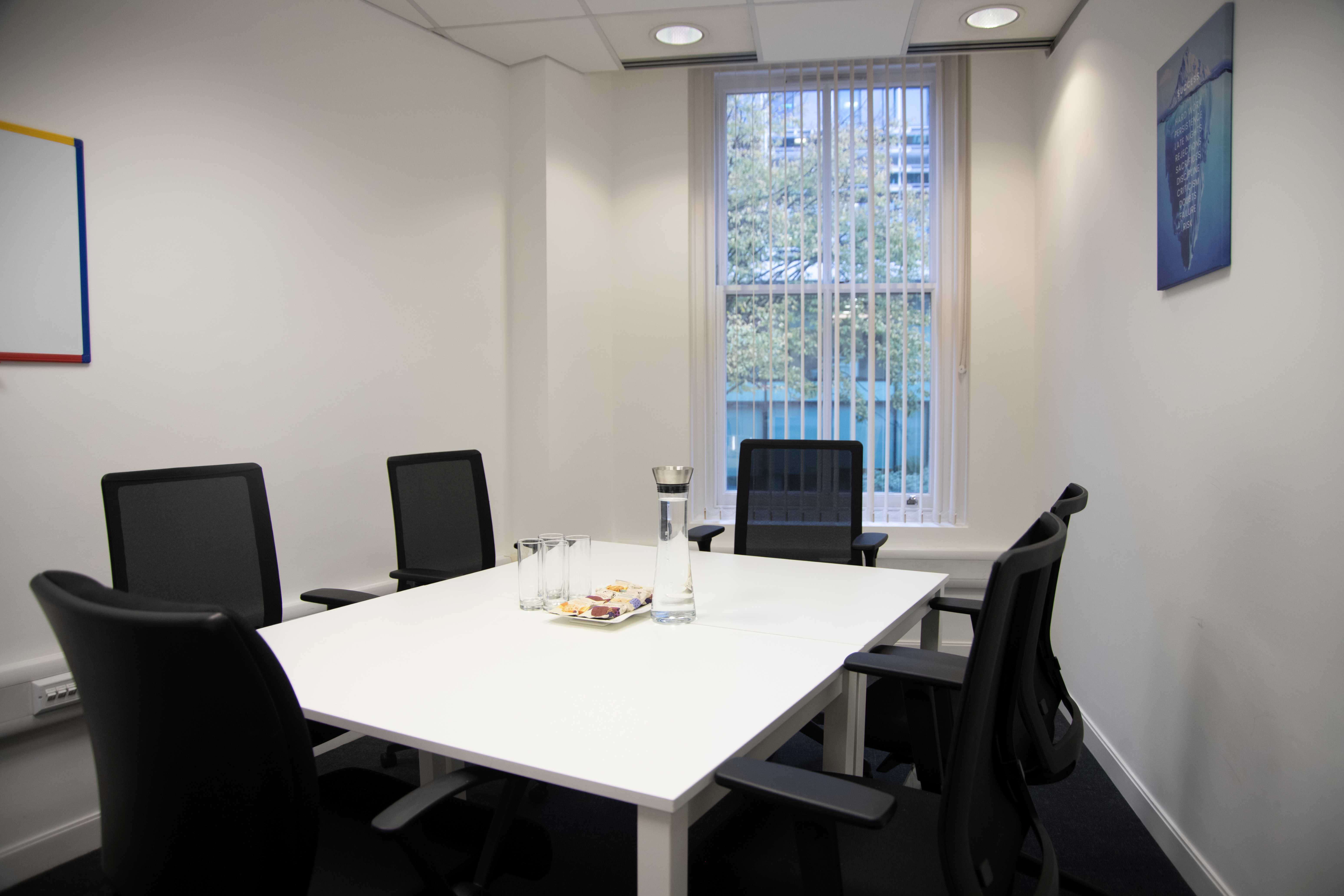 Private Office To Rent, London, WC1X – photo 6