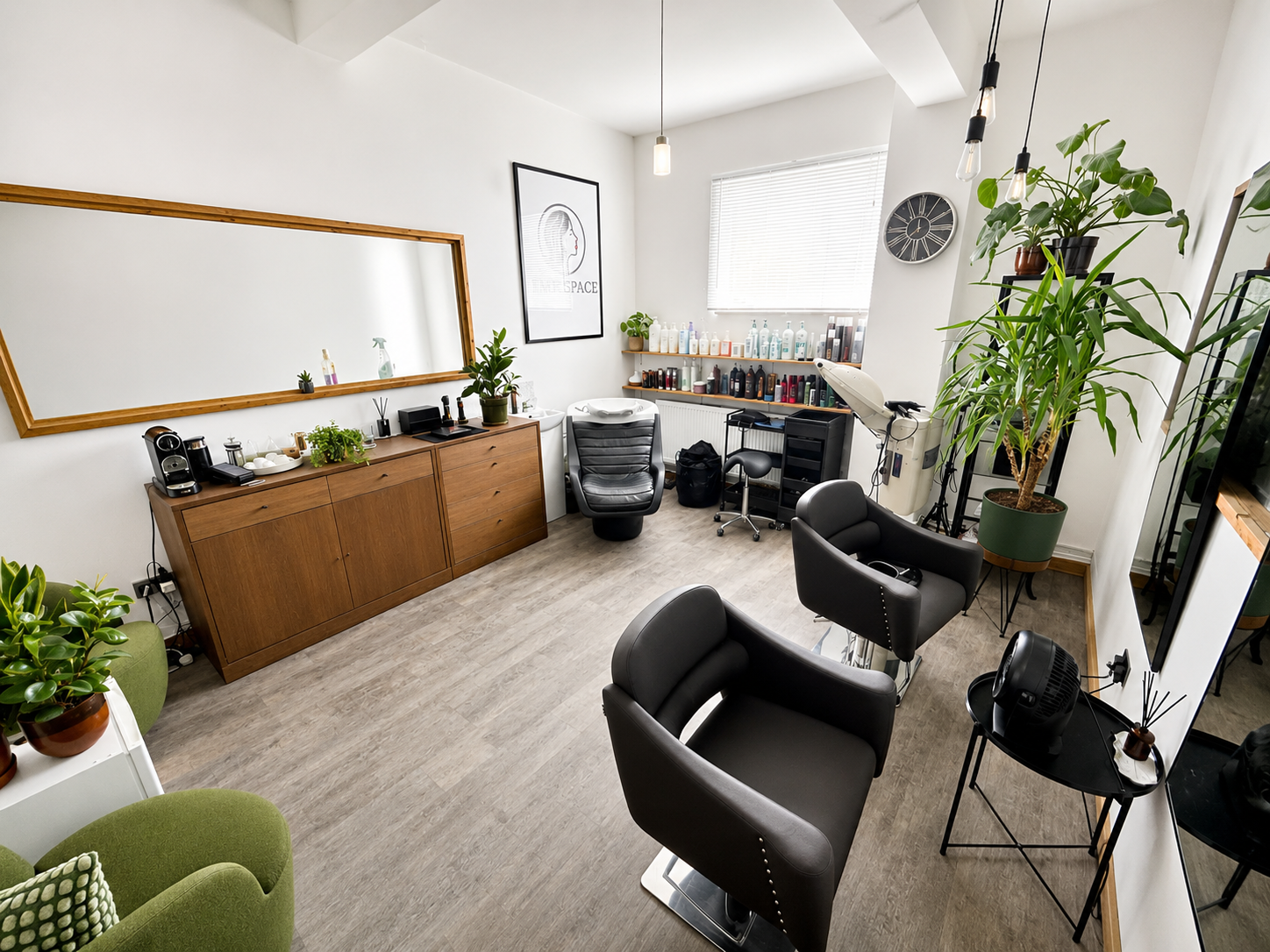 Private Office To Rent, London, SW19 – photo 1