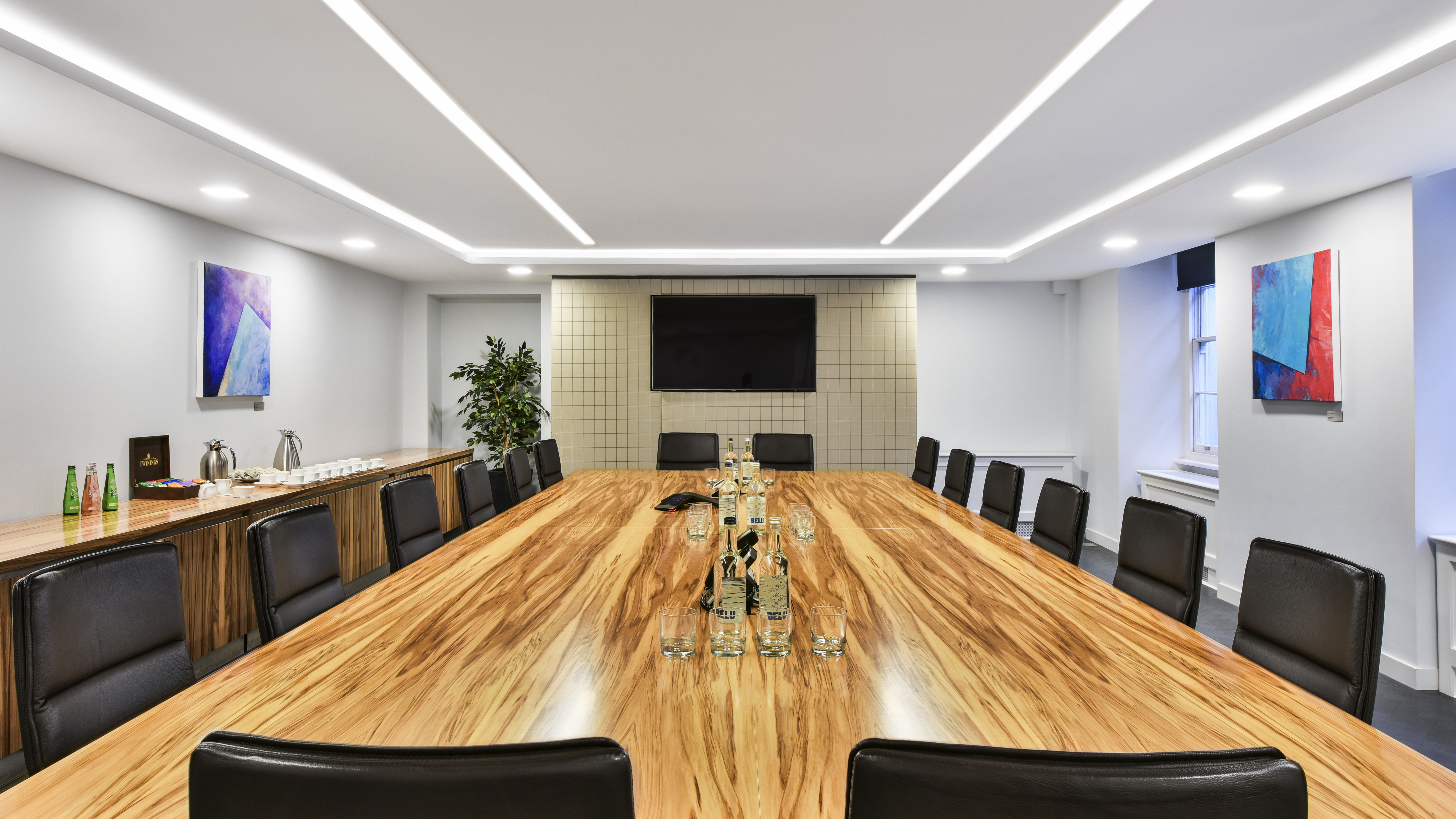 Private Office To Rent, London, W1J – photo 1