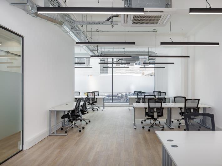 Private Office To Rent, London, W1T – photo 2