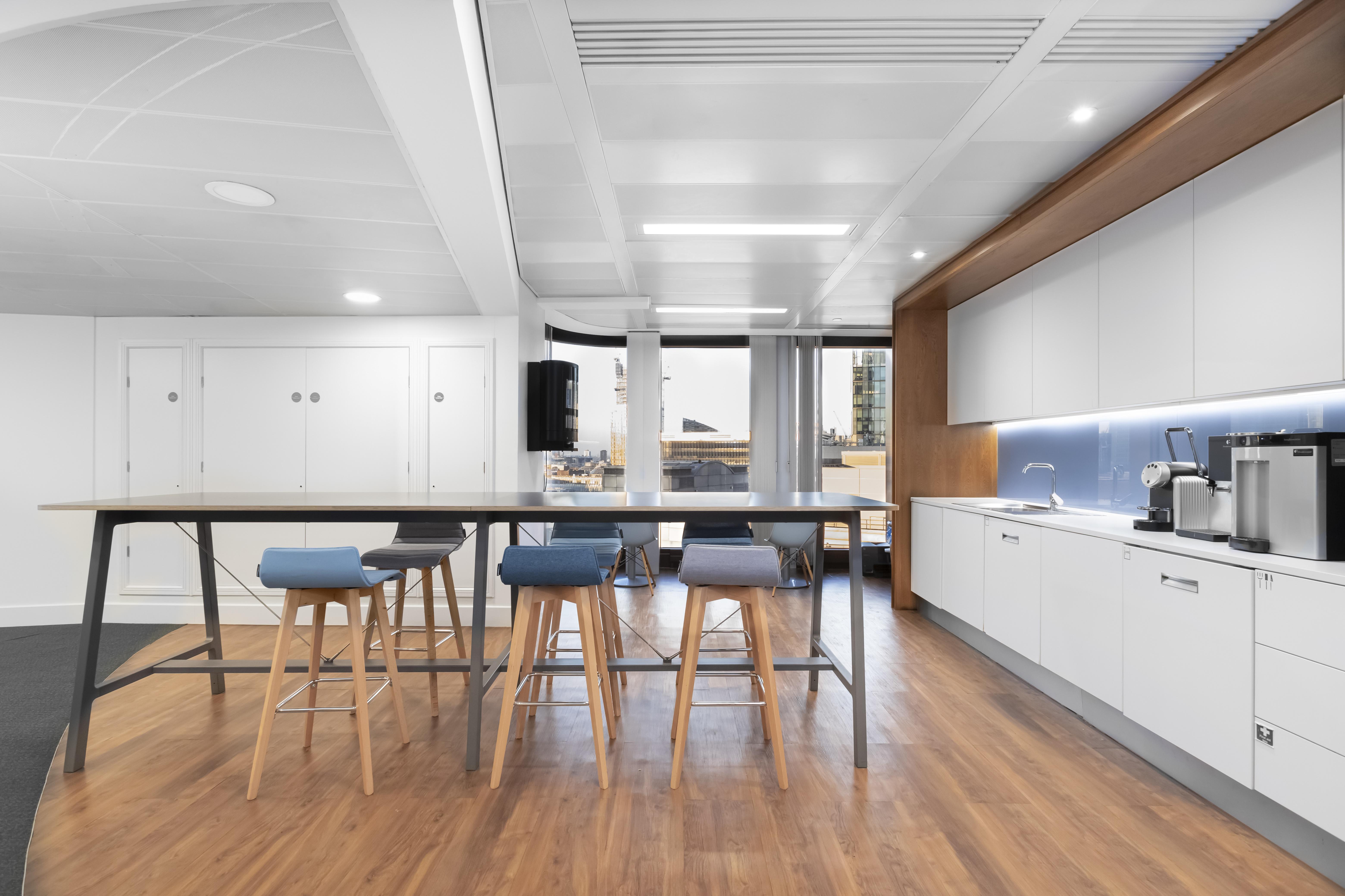 Private Office To Rent, London, EC2N – photo 3