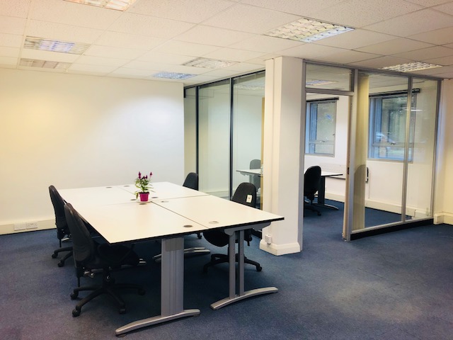 Private Office To Rent, Richmond, TW9 – photo 1