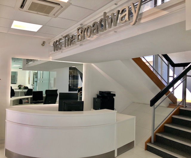 Private Office To Rent, London, SW19 – photo 1