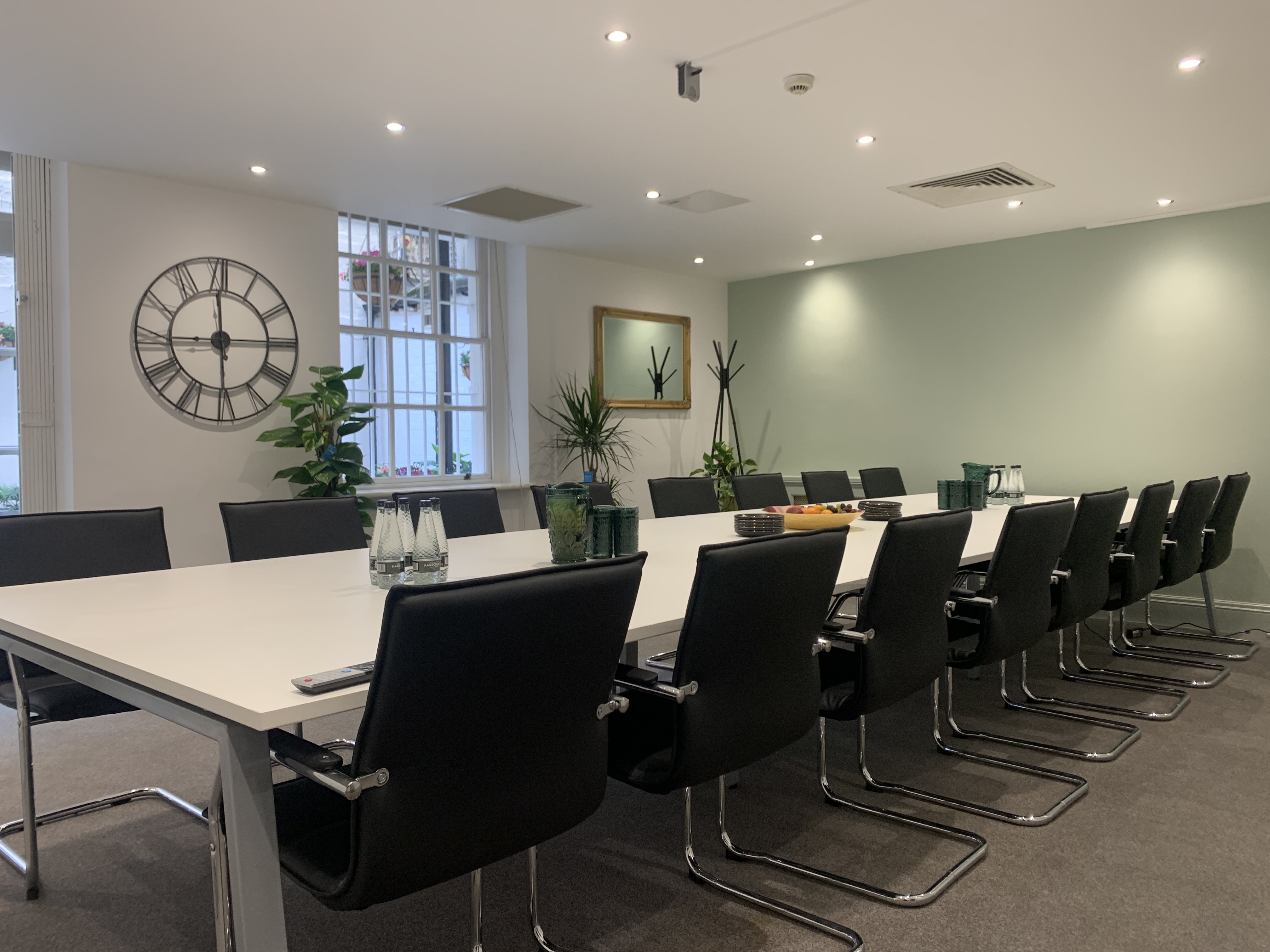 Private Office To Rent, London, SW1E – photo 2